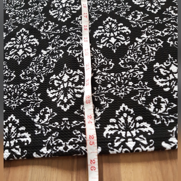 High waisted bodycon midi skirt - Picture 3 of 6